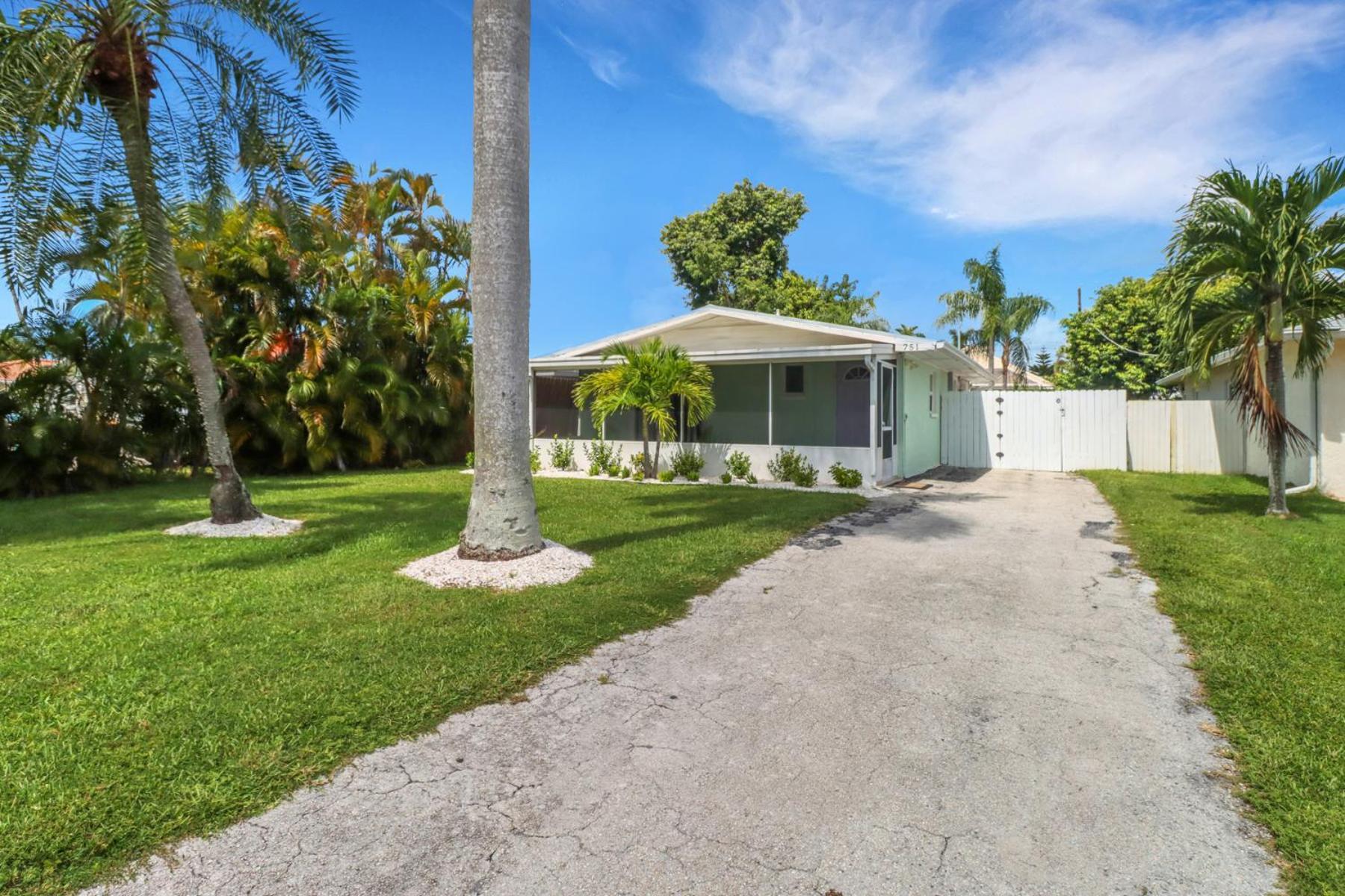 Little Beach House W/ Pool&Spa - 5 Minutes To Vanderbilt Beach North North Naples 外观 照片