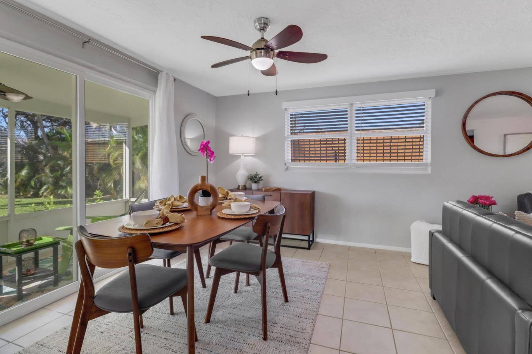 Little Beach House W/ Pool&Spa - 5 Minutes To Vanderbilt Beach North North Naples 外观 照片